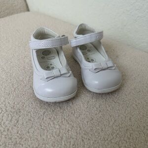 Chico Baby Girl Shoes White Leather Italian Vera Pelle Size 20 EU And US 4.5